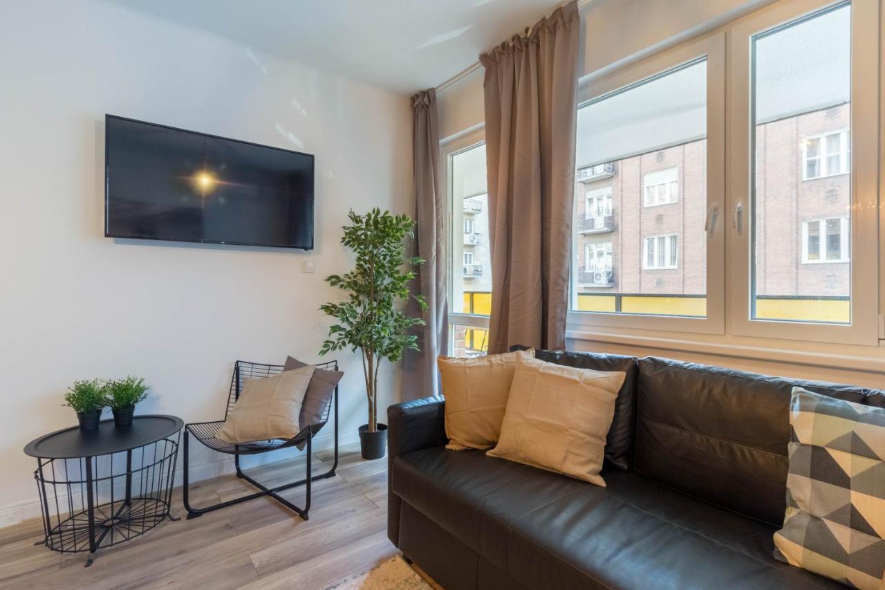 Standard Apartment by Hi5 - Madách Budapeste Exterior foto
